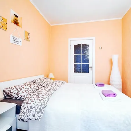Apartment Centr Kvartir 25 *