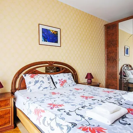 Apartment Centr Kvartir 25 *